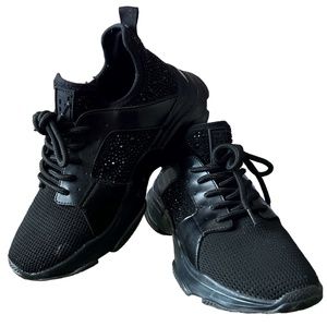 WOMEN’S STEVE MADDEN BLACK BLING SNEAKERS